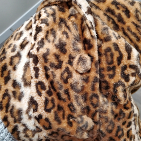 Leopard Jacket - Picture 6 of 6